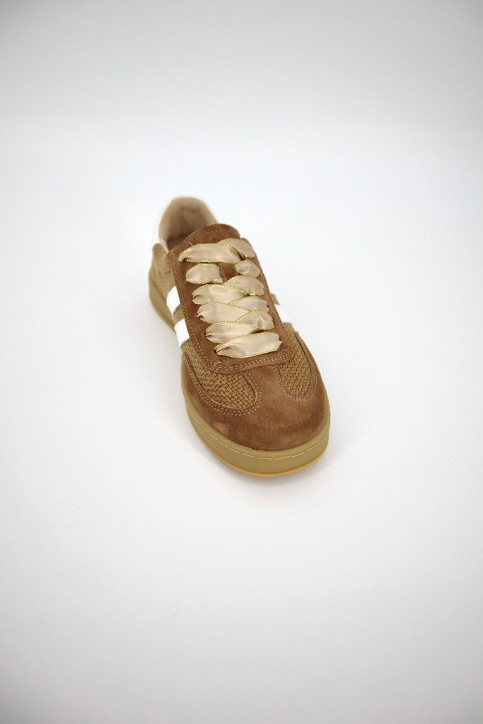 Shiloh Sneaker in Brown Weave