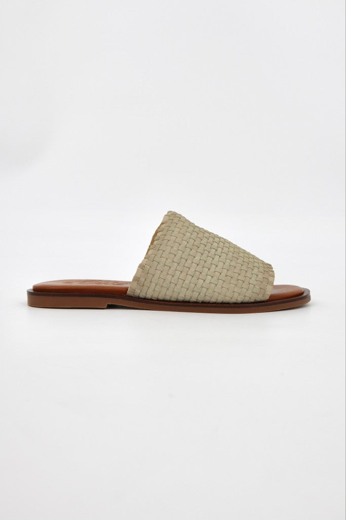 Cyrus Sandal in Champagne Plait