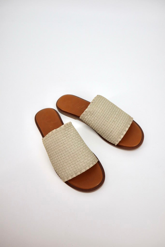 Cyrus Sandal in Champagne Plait