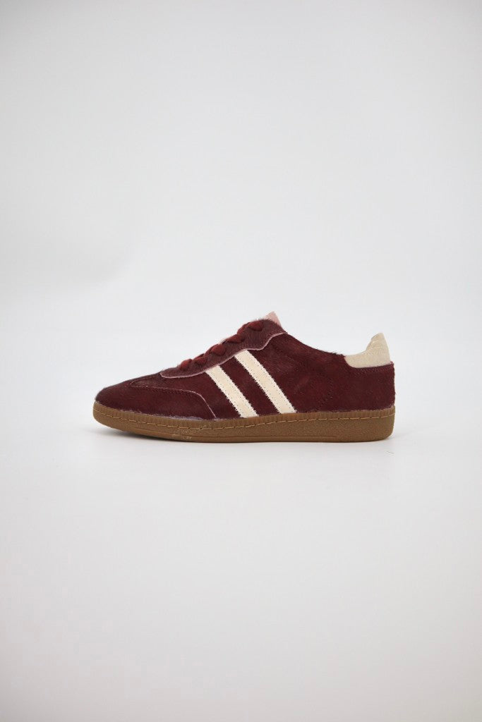 Shiloh Sneaker in Burgundy