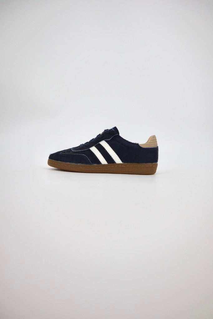 Shiloh Sneaker in Navy / White