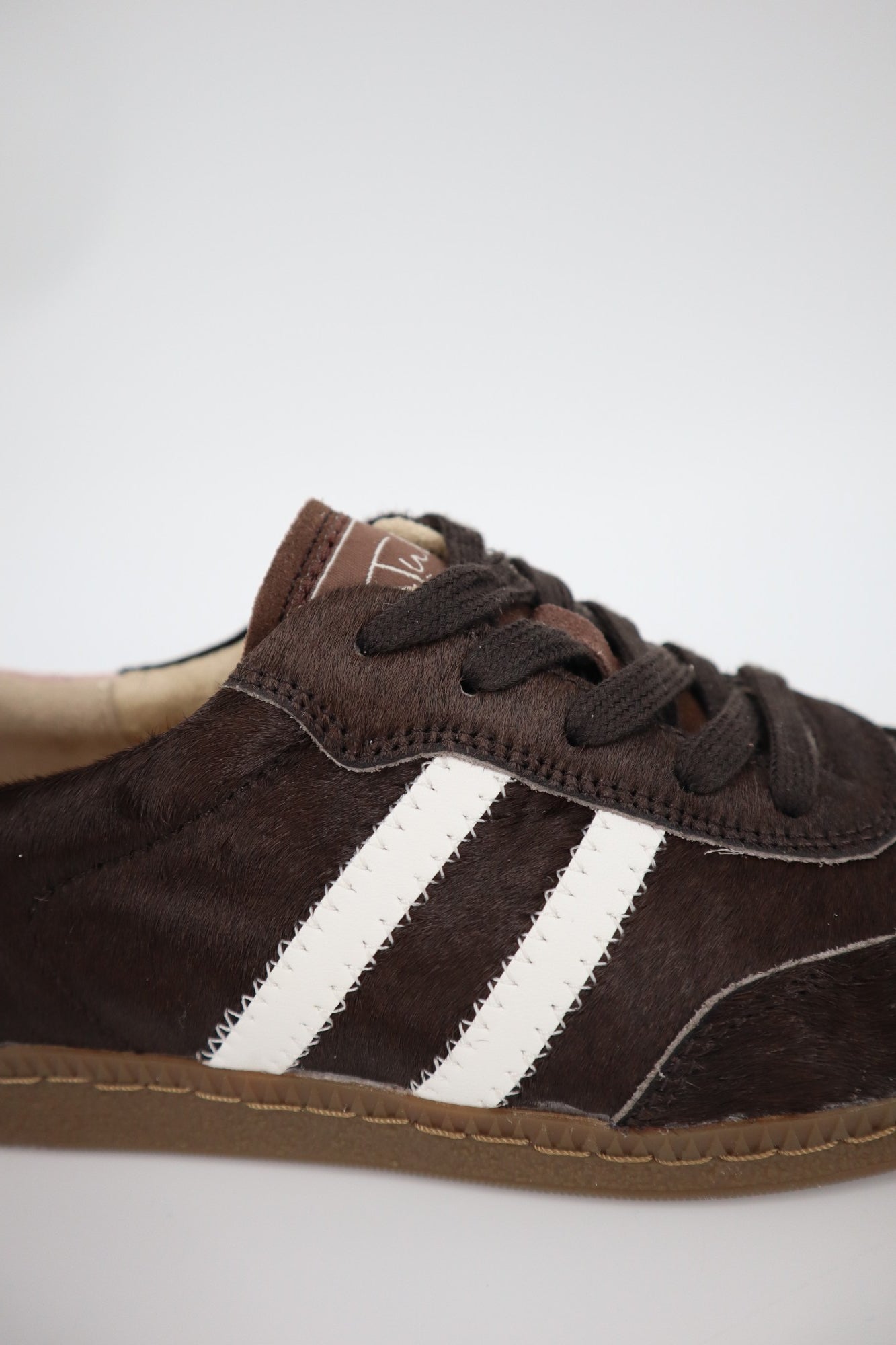 Shiloh Sneaker in Chestnut / White