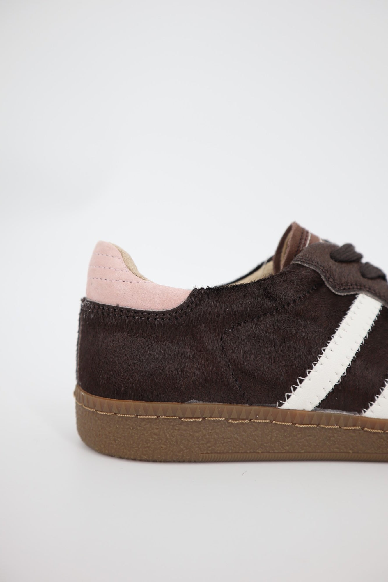 Shiloh Sneaker in Chestnut / White