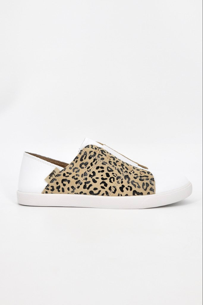 Vicki Sneaker in White Leopard