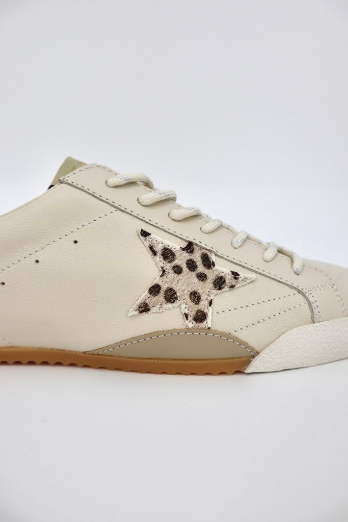 Vespa Sneaker in Beige / Animal Star