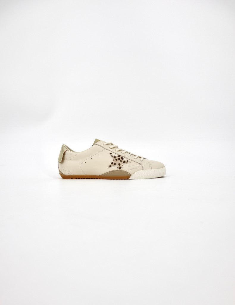 Vespa Sneaker in Beige / Animal Star