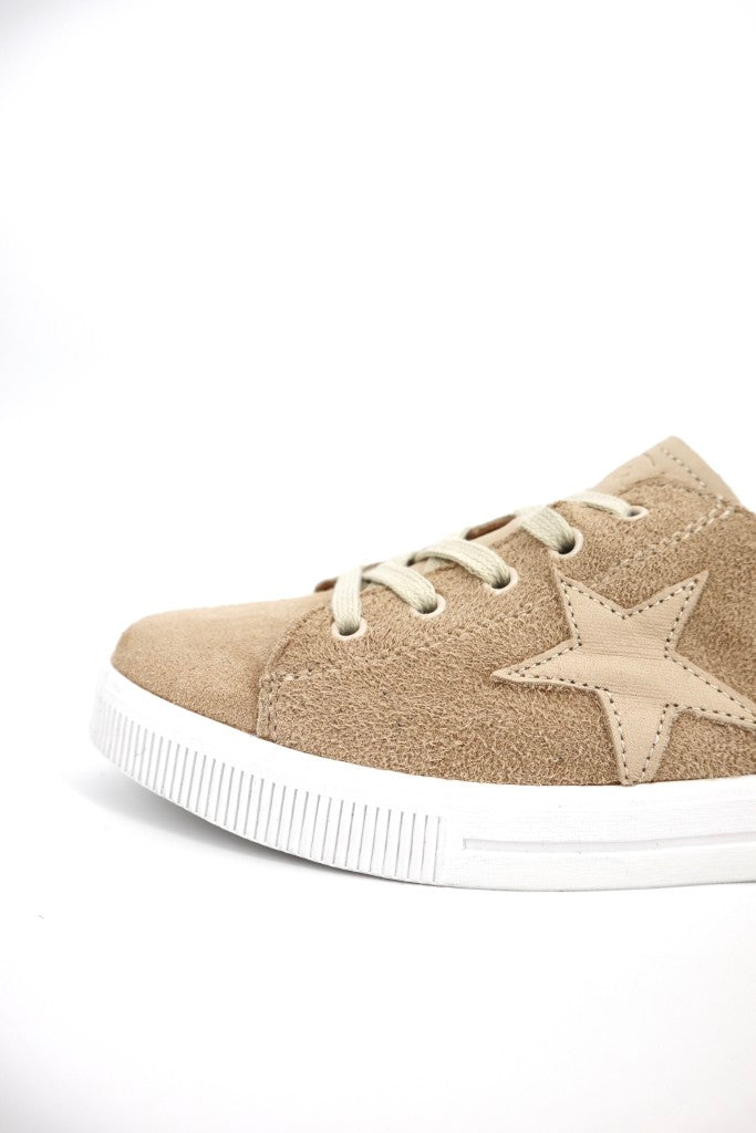 Vicki Sneaker in Teddy Brown
