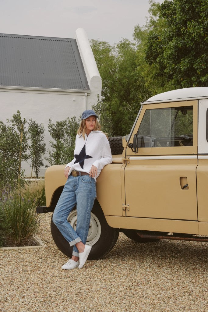 Boyfriend Jeans in Medium Wash blue