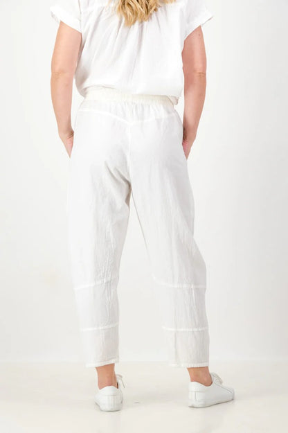 Cove Cotton Barrel Pant in White