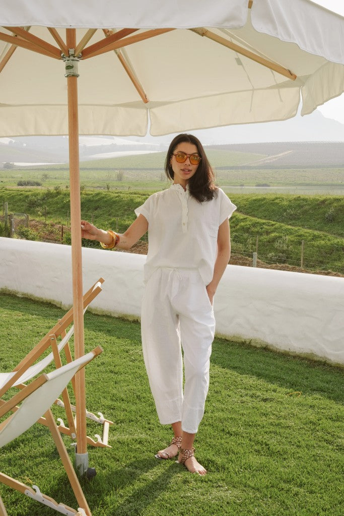 Cove Cotton Barrel Pants in White