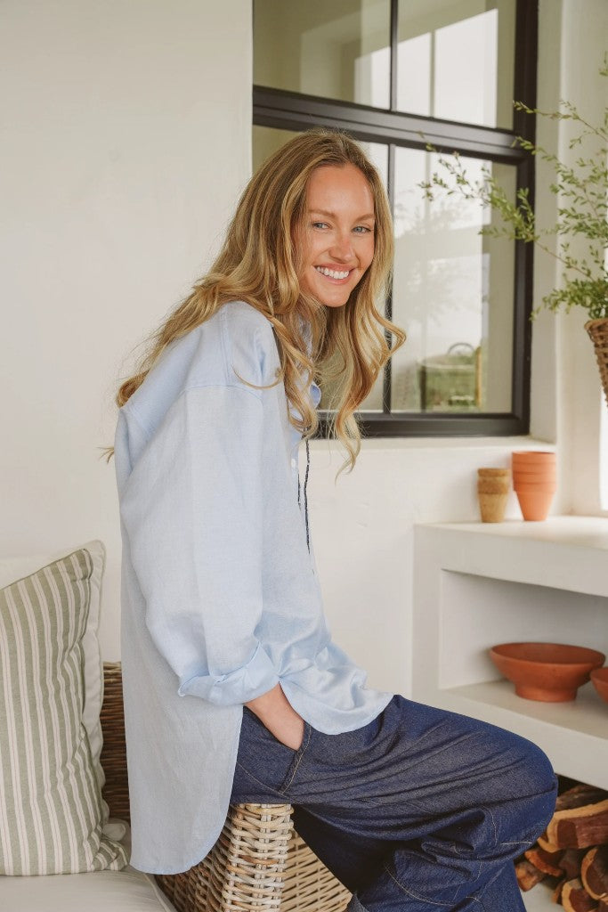 Sadie Cotton Boyfriend Shirt in Sky