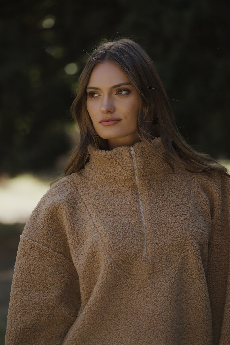 Half Zip Borg Pullover in Chocolate