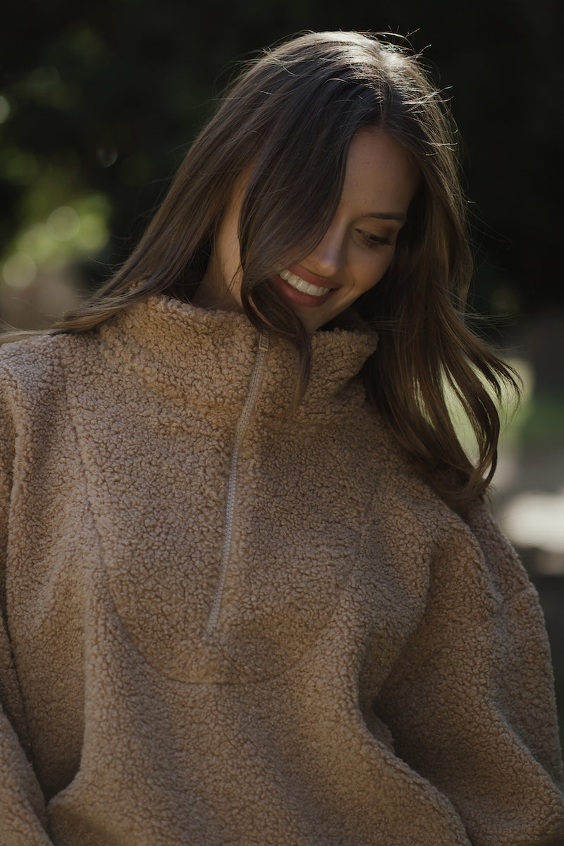 Half Zip Borg Pullover in Chocolate