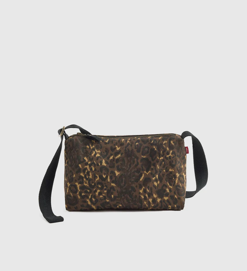 Ali Shoulder Bag in Dark Brown