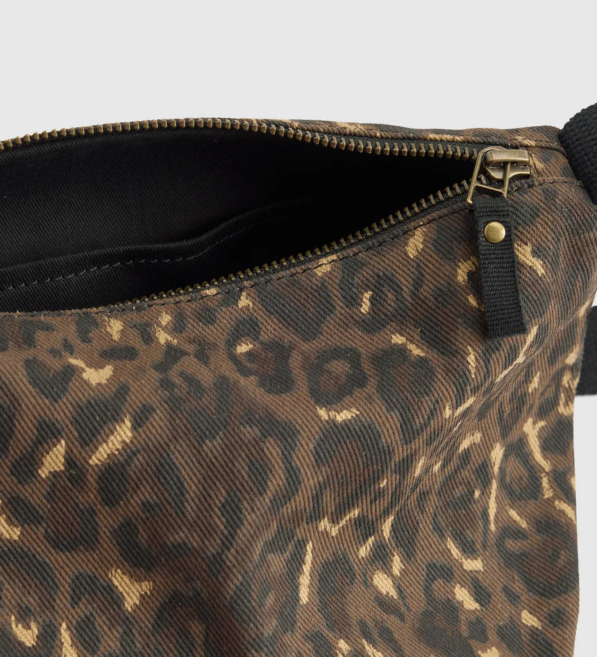 Ali Shoulder Bag in Dark Brown