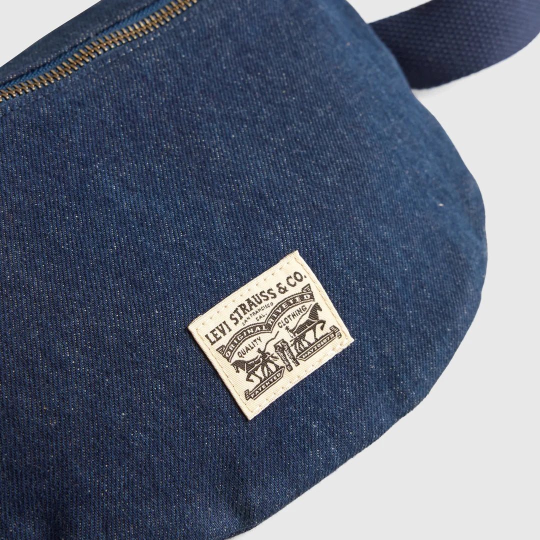 Devon Crossbody Bag in Dark Blue