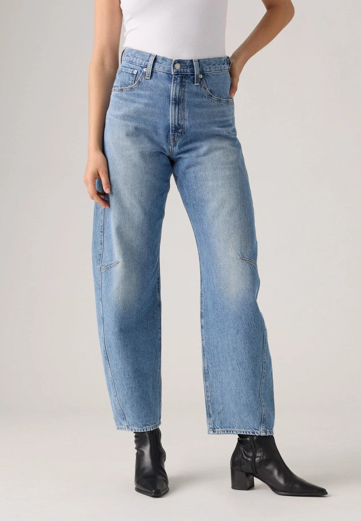 Cinch Barrel Jean in Let Love In
