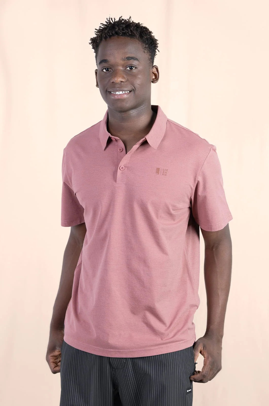 Arne Hybrid Polo in Cedar Red