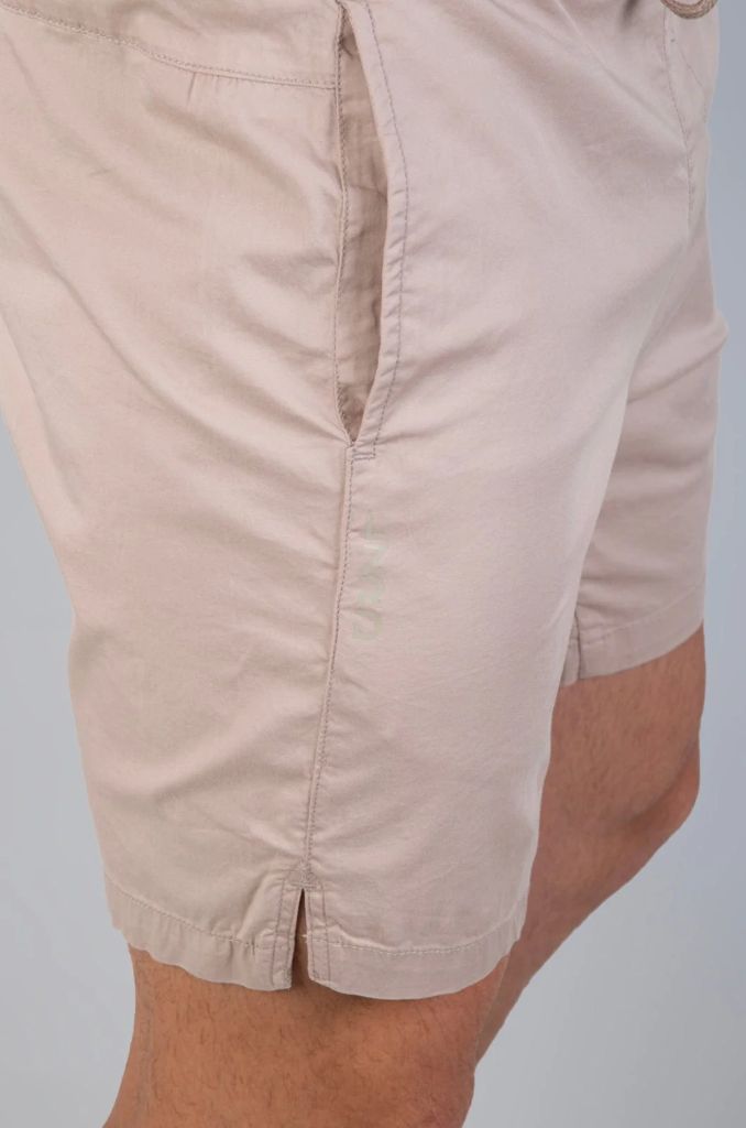 Comfort Walkshort in Simply Taupe