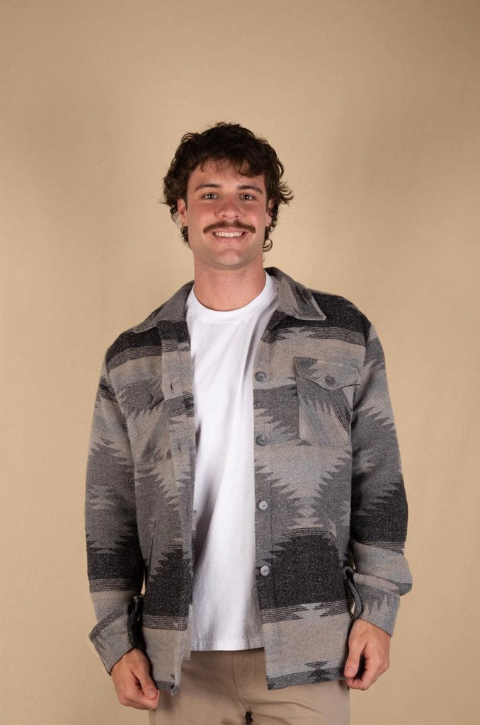 Iquano LS Shacket in Grey