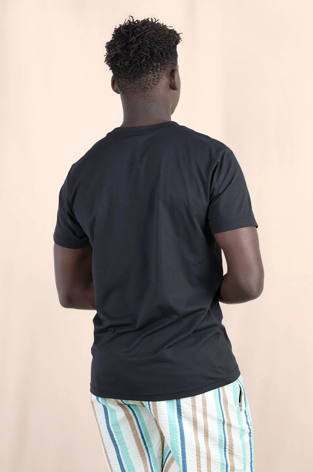 Naes Hybrid Tee in Black