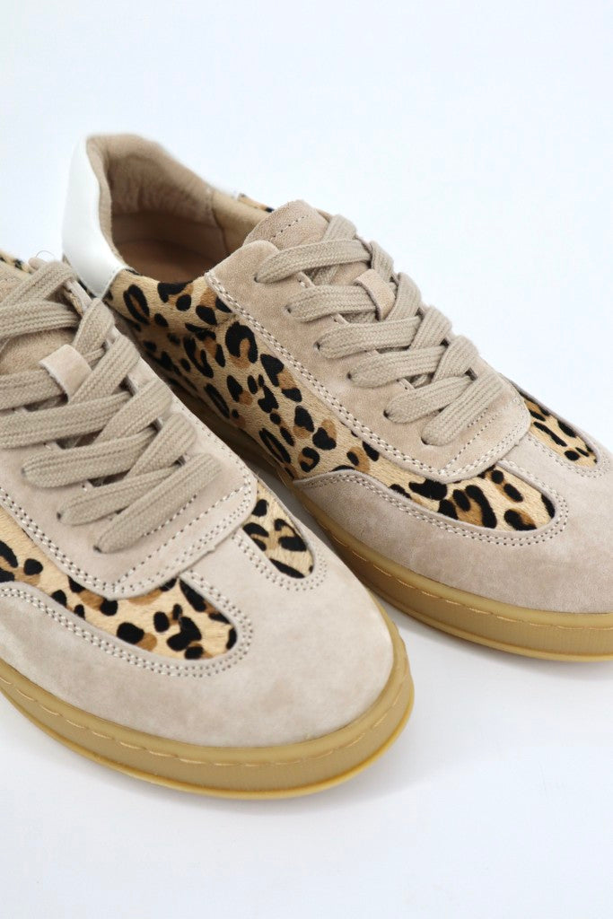 Lumi Sneaker in Leopard / Beige / White