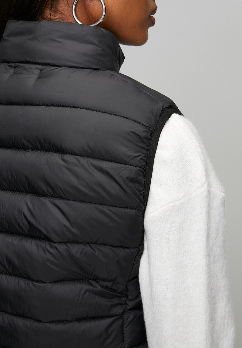 Sleeveless Puffer in Black