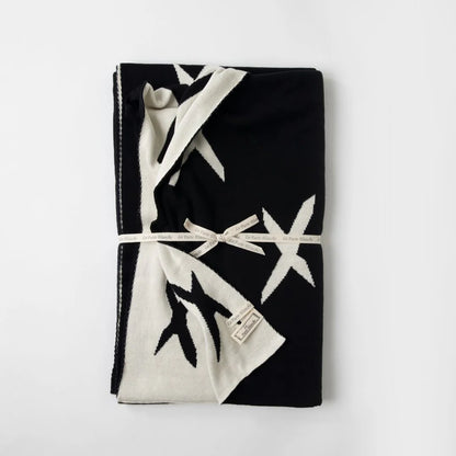 Mono Knit Reversible Cotton Throw in Kisses