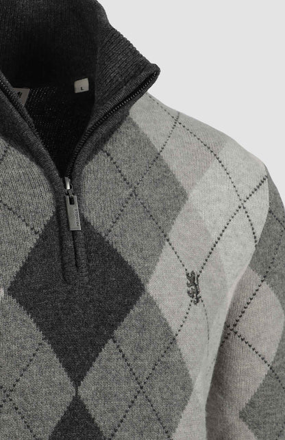 Wayne 1/4 Zip Sweater in Grey Argyle