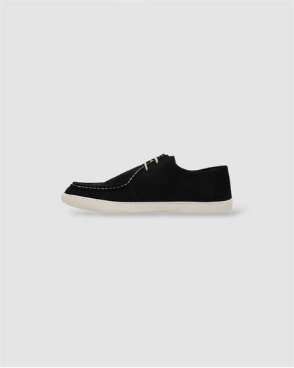 Gideon Suede Shoe in Oyster Black