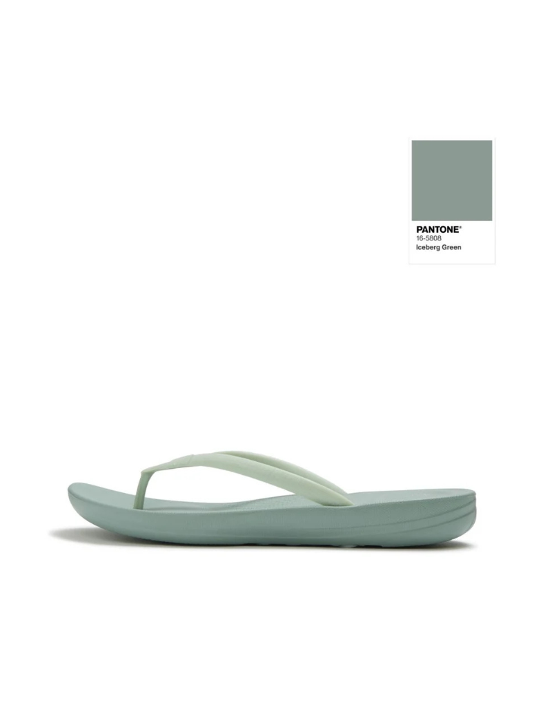 iQushion x Pantone Flops in Iceberg Green