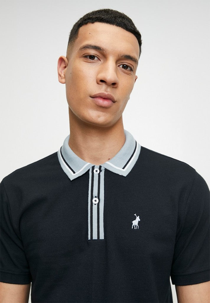 Plain Pique SS Contrast Placket Golfer in Navy