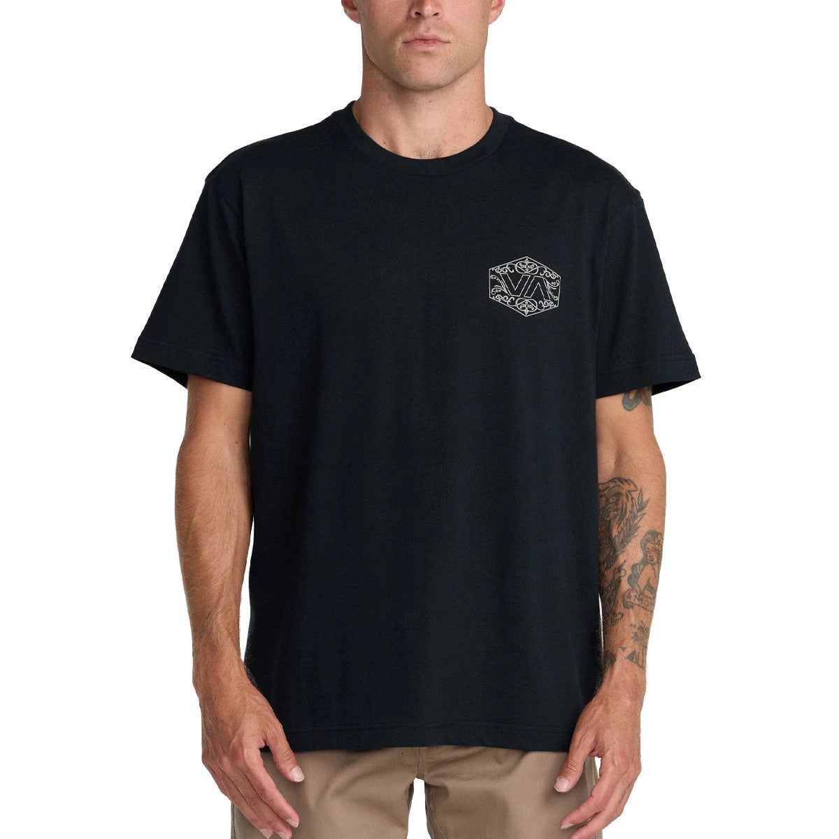 Hex Filigree SS Tee in Black