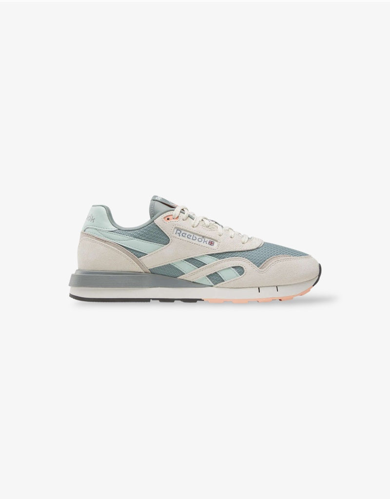 Classic Nylon 89 in Light Fog / Alabaster / Tranquil Teal