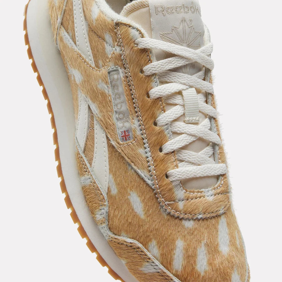 Classic AZ in Doe / Chalk / Gum