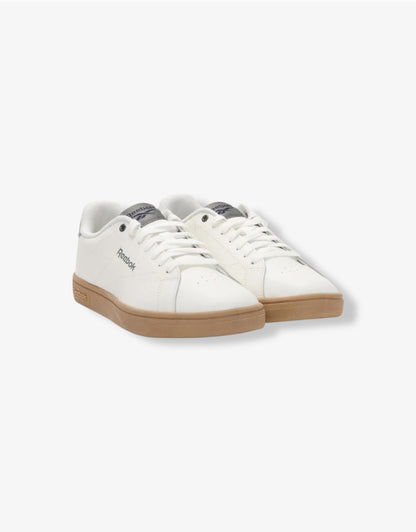 M Court Clean Sneakers in Chalk / Dark fog / Vector Navy