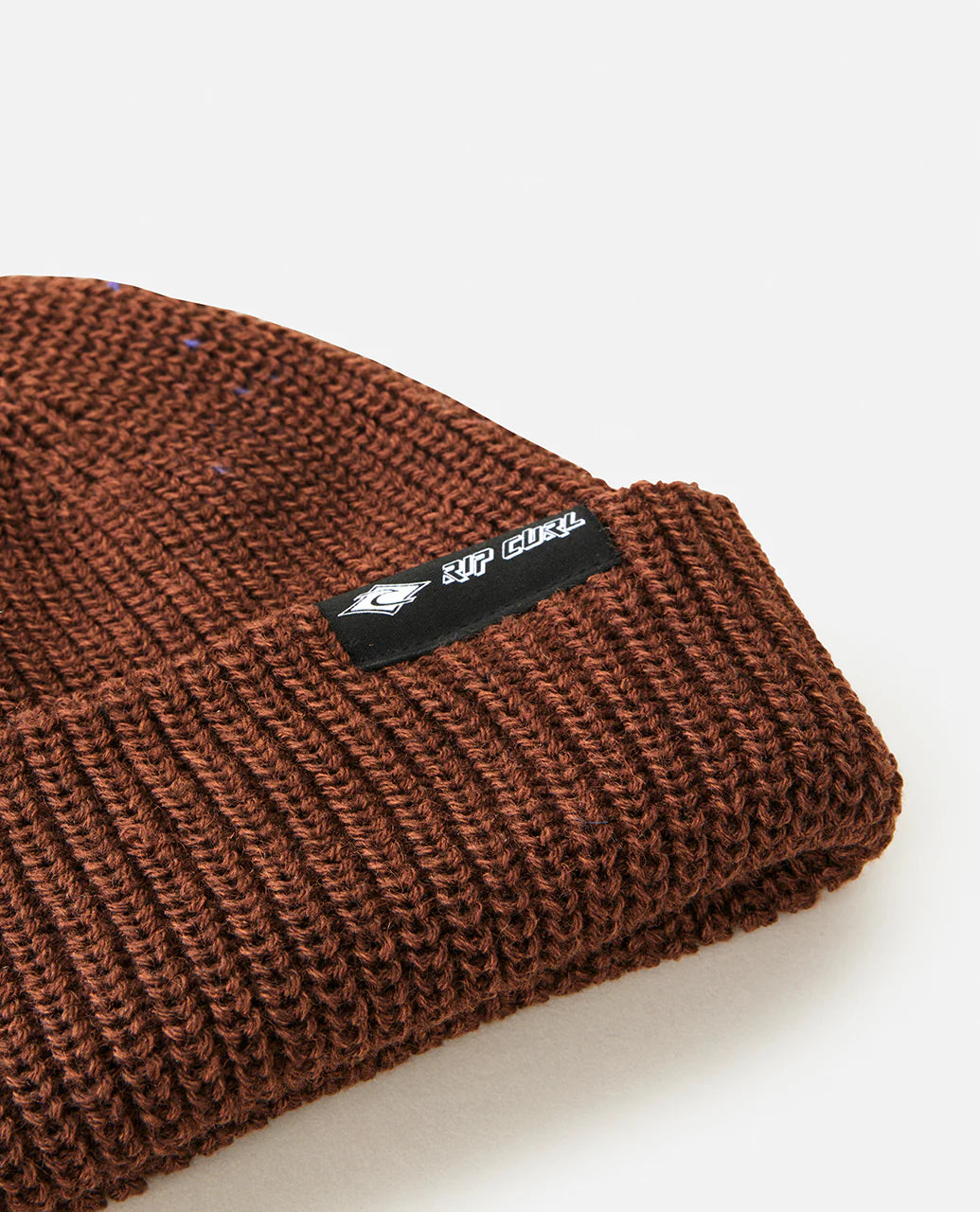 Fade Out Icon Shallow Beanie in Coffee