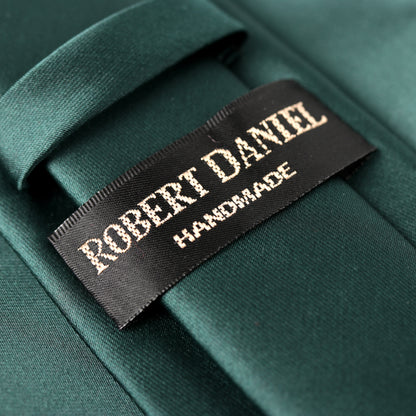 Classic Plain Tie in Bottle Green