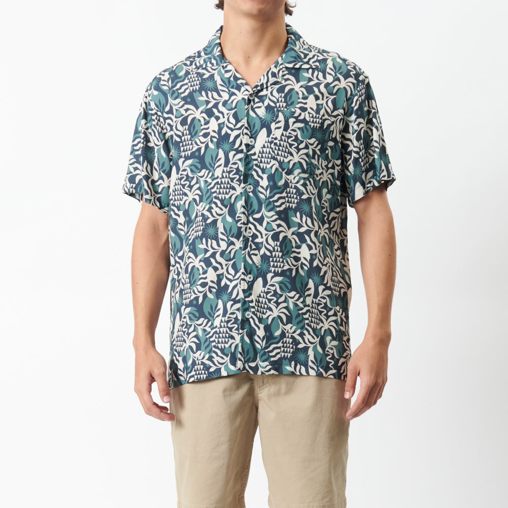 Oasis SS Woven Shirt in Midnight Navy