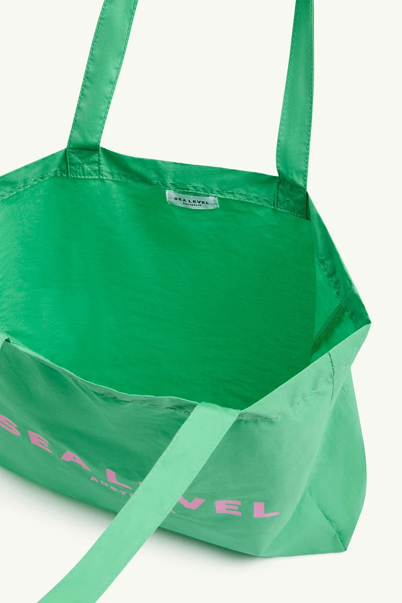 Cotton Logo Beach Tote in Kelly Green