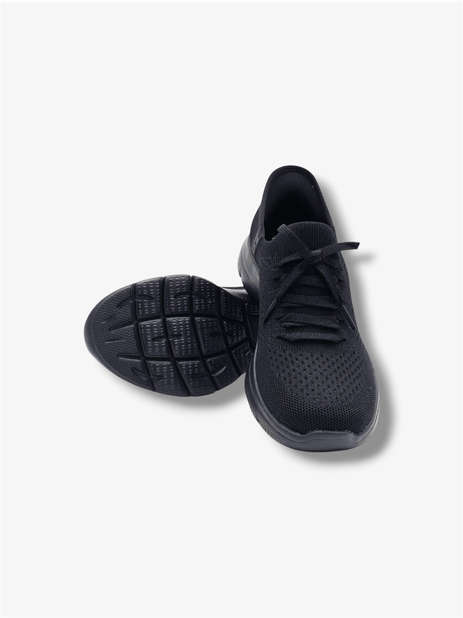 Summits New Daily in Black