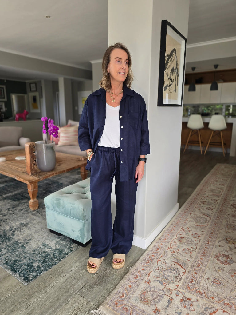 Finley 3/4 Sleeve Shirt in Navy