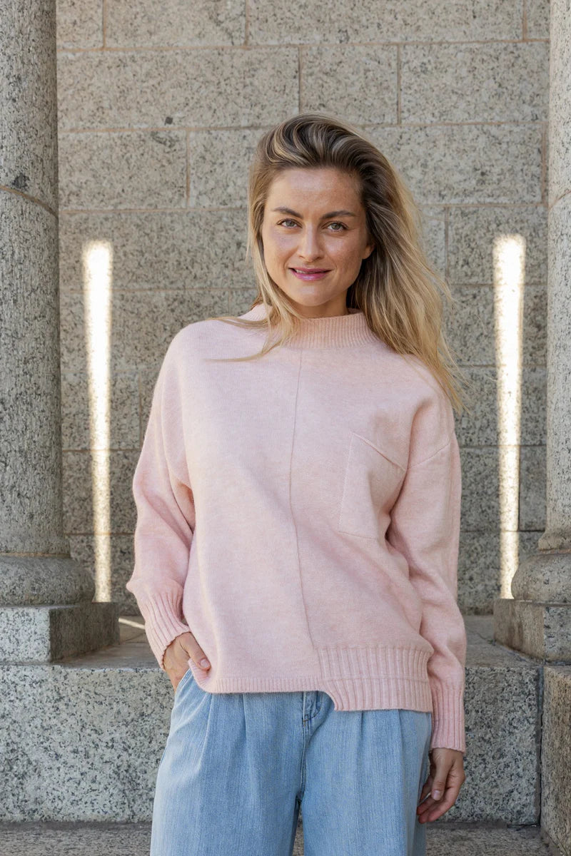 Hollister Box Knit With Pocket in Blush