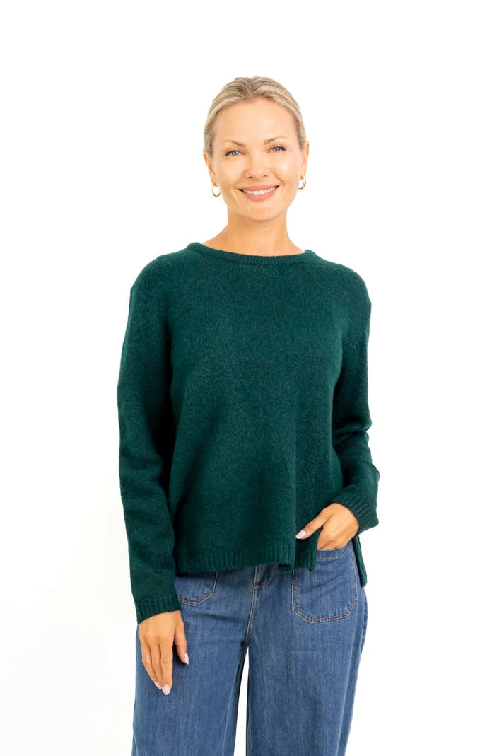 Pamplona Crewneck Side Slit in Bottle Green