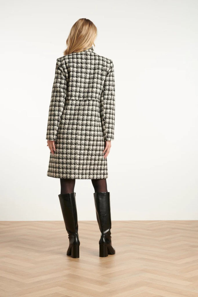 Houndstooth Mid Length Coat in Black / Off White