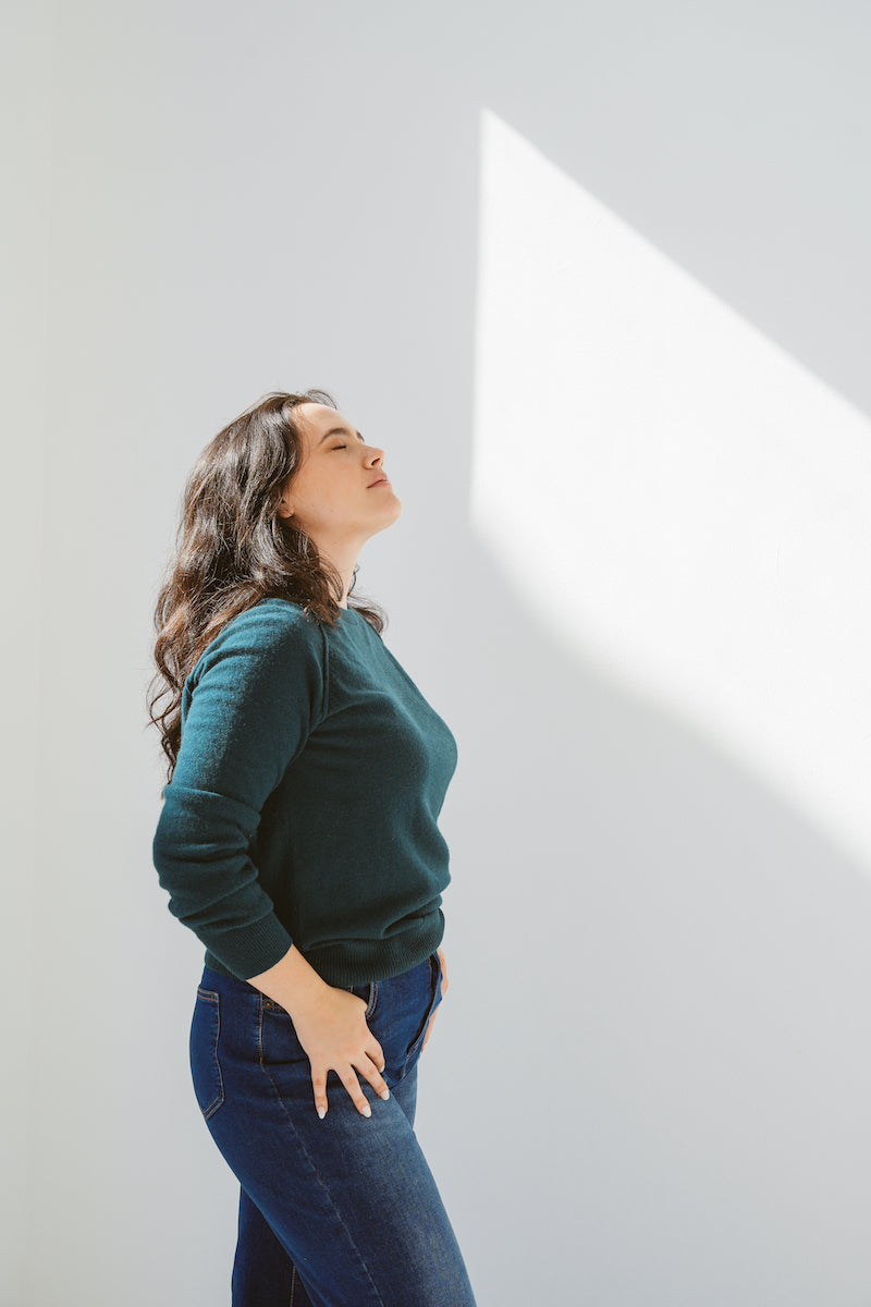 Pure Cashmere Raglan Sleeve Sweater in Emerald