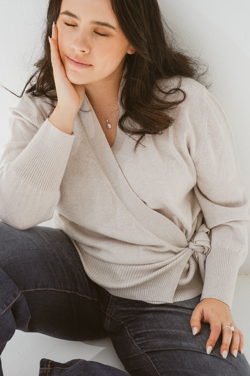 Pure Cashmere Wrap Cardigan in Albatross