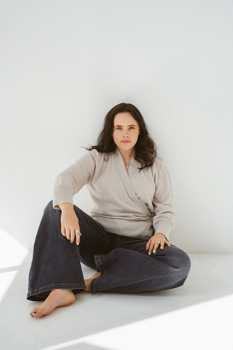 Pure Cashmere Wrap Cardigan in Albatross