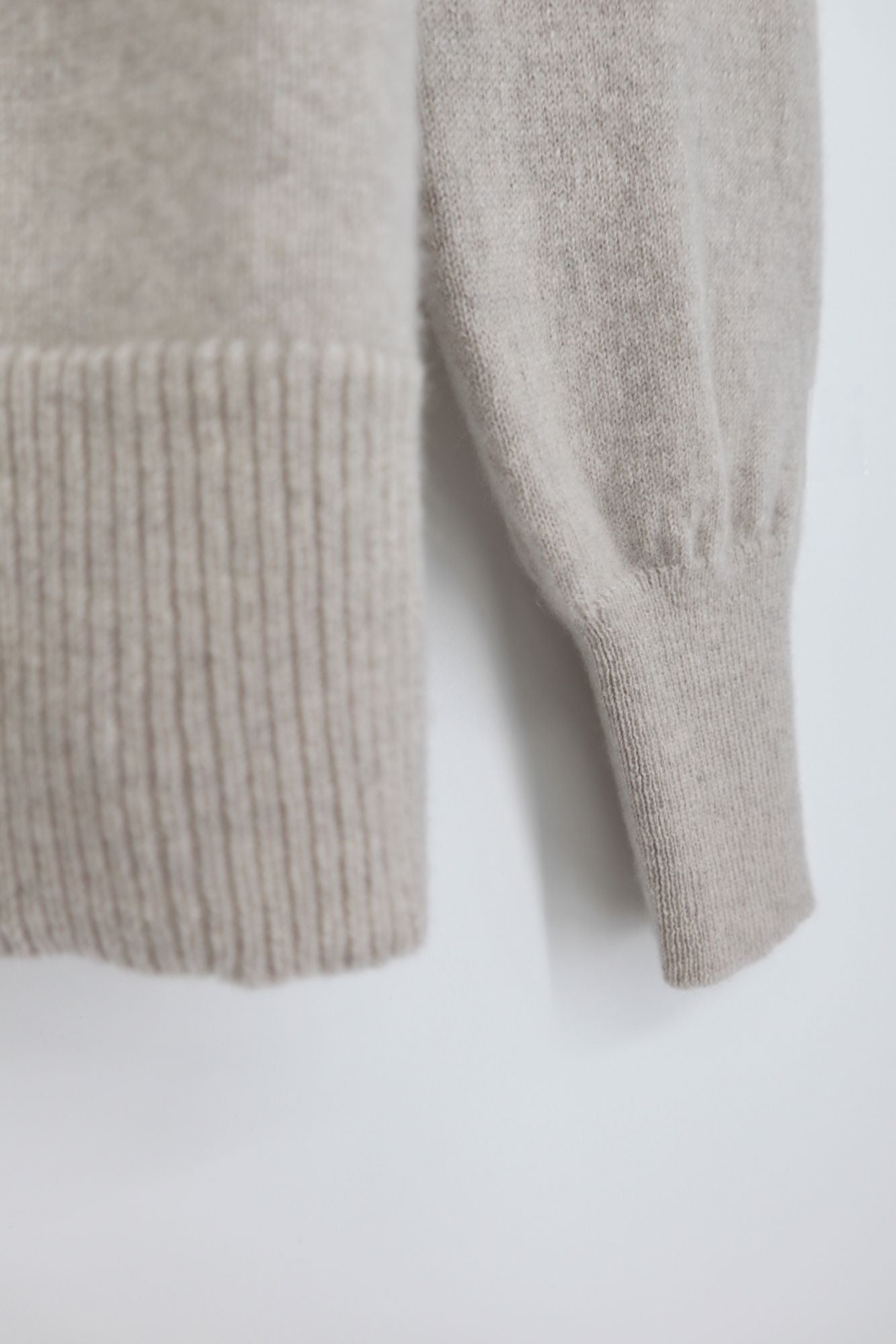 Pure Cashmere Raglan Sleeve Sweater in Albatross