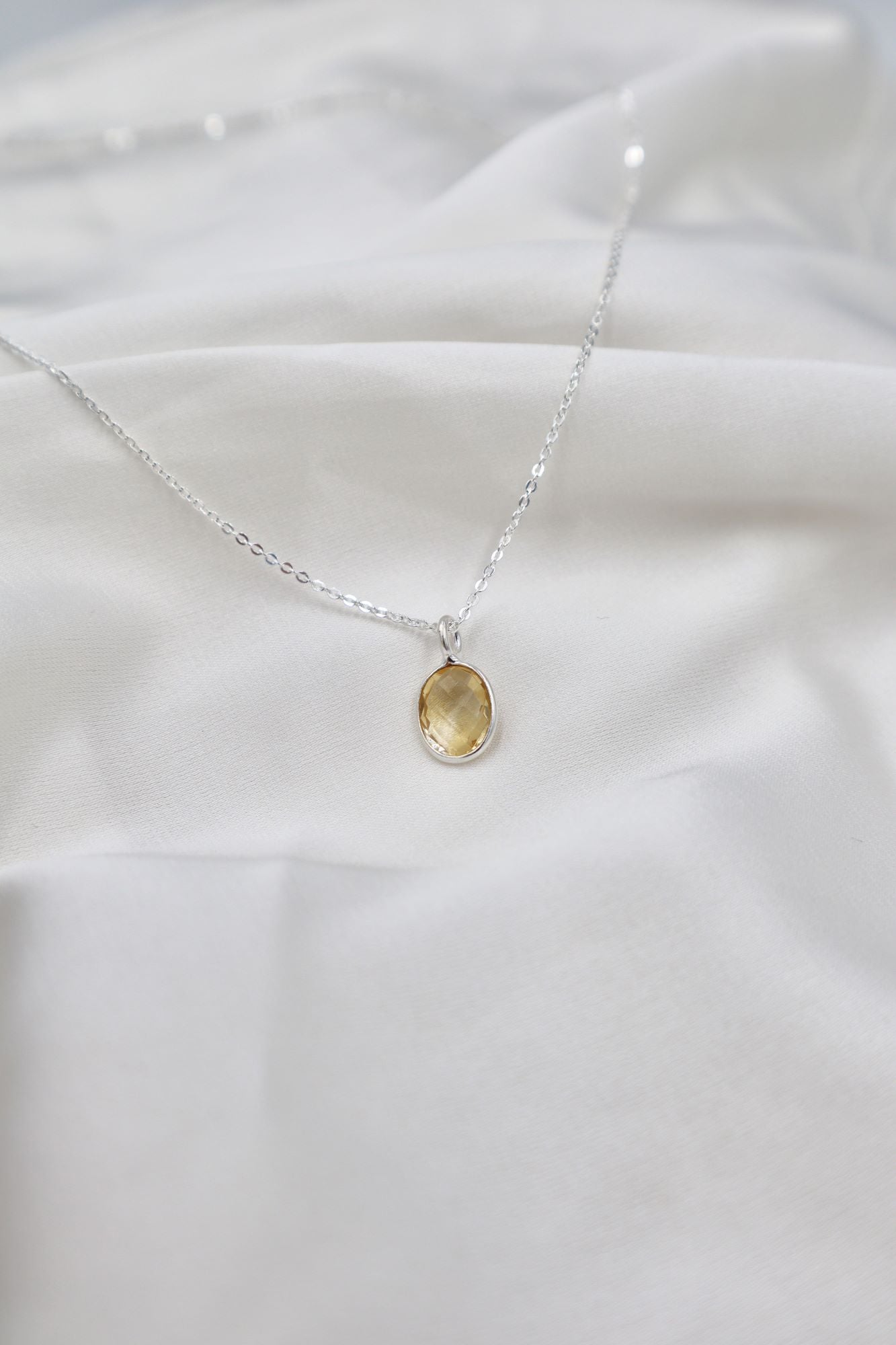 Citrine Pendent on 45cm Fine Belcher Chain